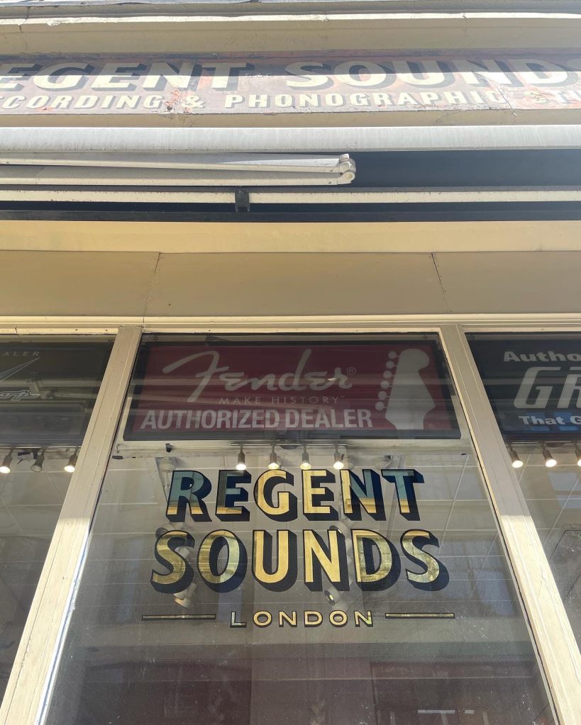 London Sign writing traditional sign writing NGS